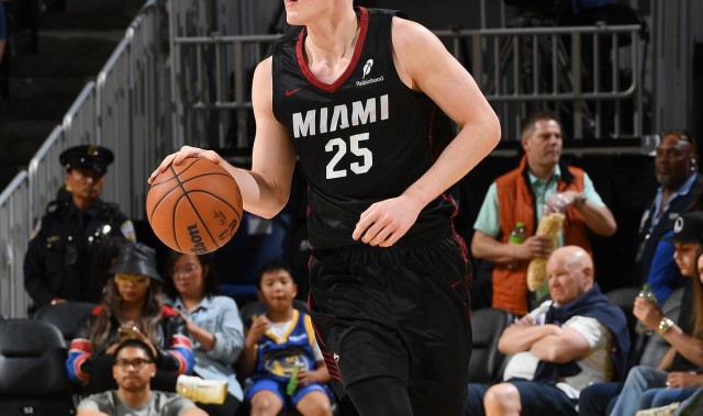 德拉季奇：对亚库乔尼斯进行了技术指导 帮他适应更快比赛节奏